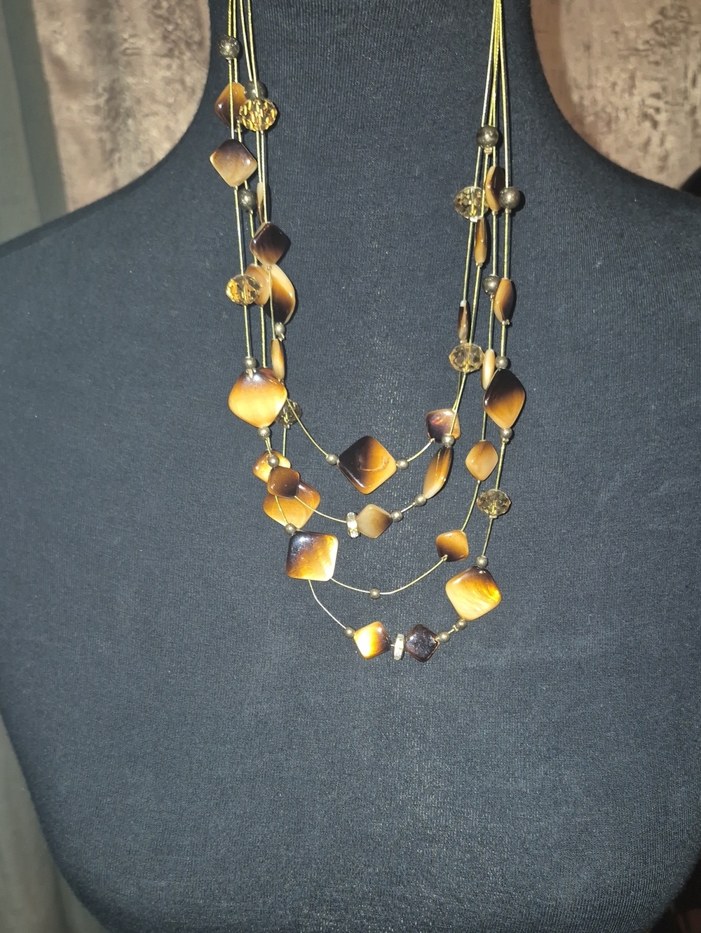 Womans Necklace With Matching Earings